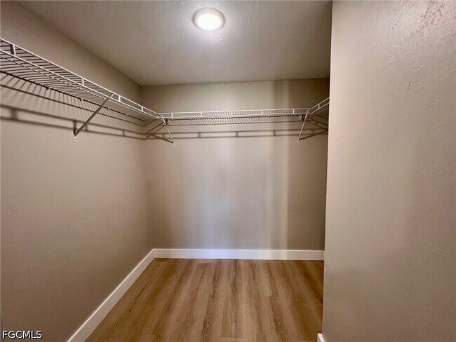 Foto del edificio - 4102 SE 19th Pl