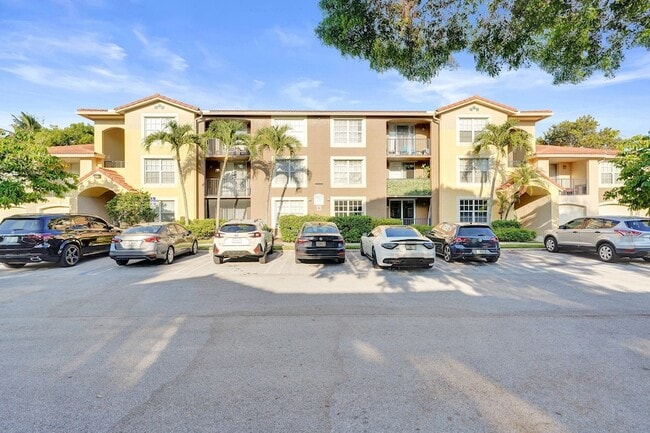 Building Photo - 15075 Michelangelo Blvd