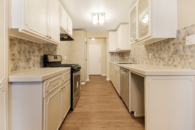 Foto del edificio - 1375 N Williams St