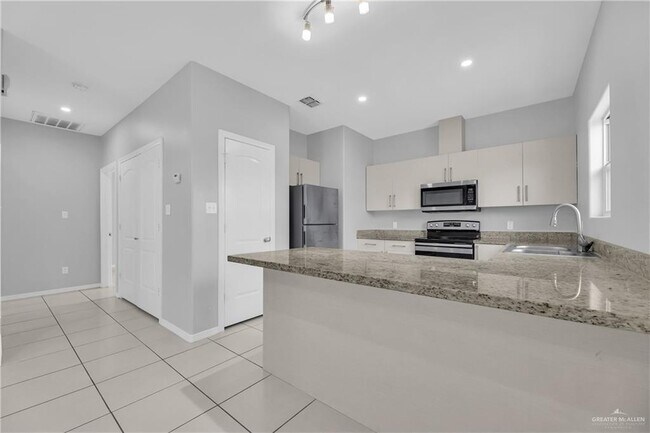 Foto del edificio - 12 Paola St