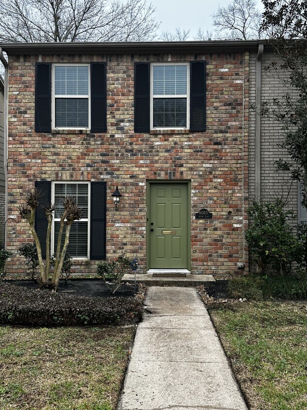 6085 Afton Ln, Beaumont, TX 77706 Townhome Rentals in Beaumont TX