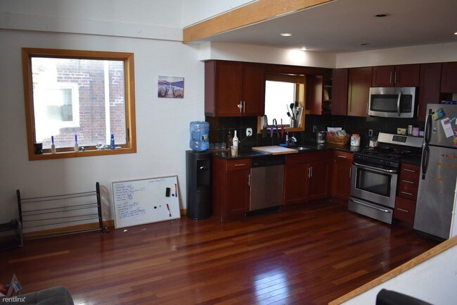 Foto del edificio - 347 94th St