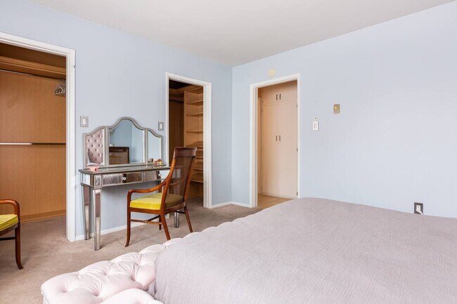 Foto del edificio - 960 Larrabee St