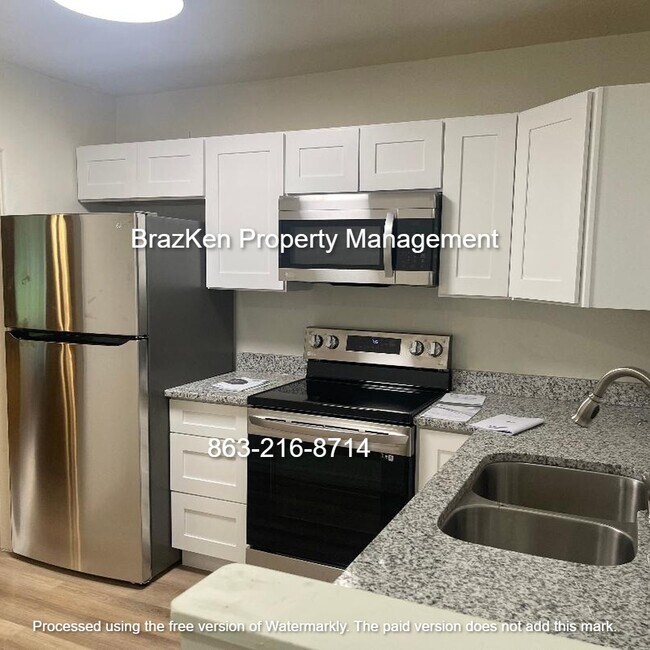 Foto del edificio - 1431 NE 56th St