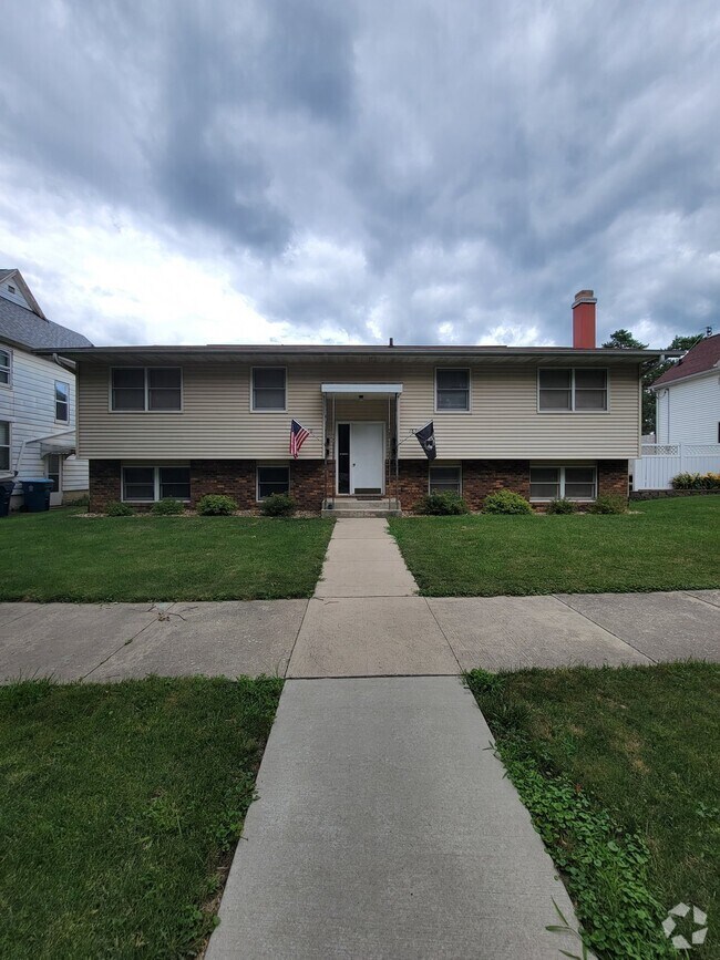 Home Park Apartments for Rent with Utilities Included Waterloo, IA