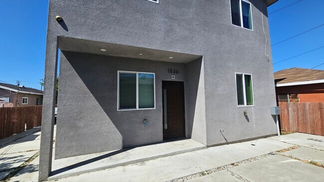 Building Photo - 87(1536)