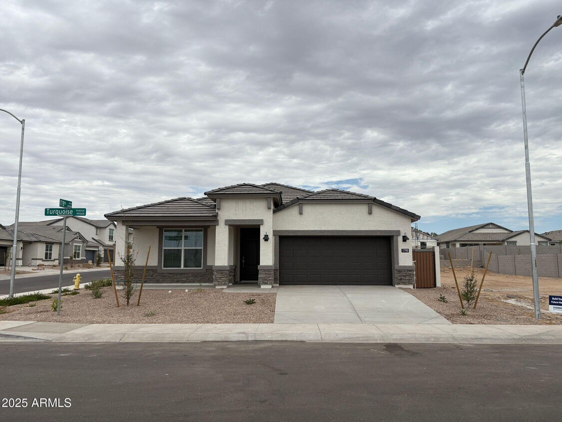 Foto principal - 17790 W Turquoise Ave