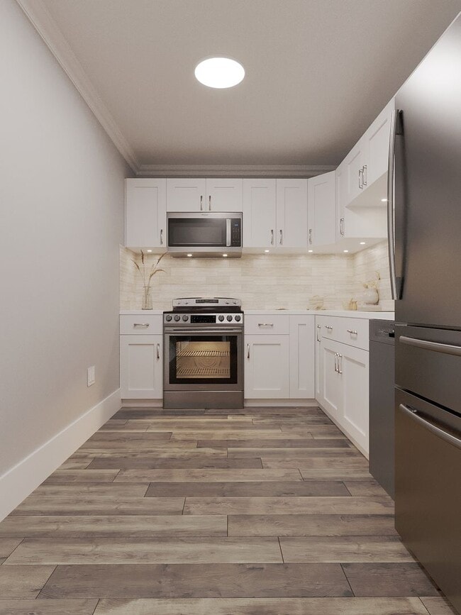 Interior Photo - 190 North Shore