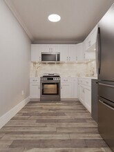 Interior Photo - 190 North Shore