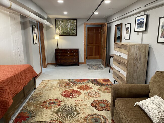 Foto del edificio - 418 W Callender St