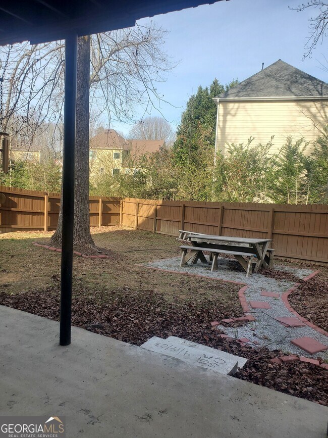 Building Photo - 1454 Great Oaks Dr