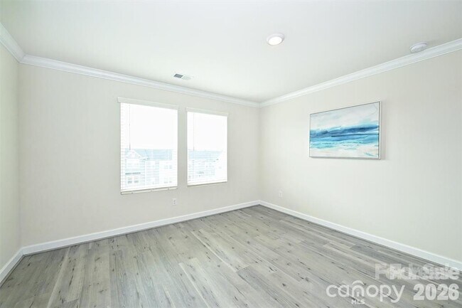 Building Photo - 2410 Arbor Loop Dr