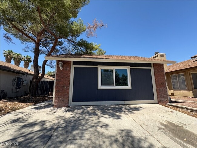 Building Photo - 67 N Christy Ln