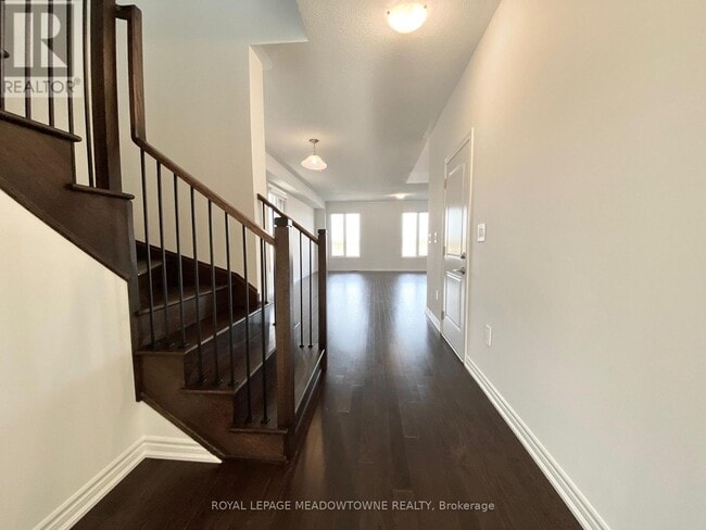 Building Photo - 1461 Savoline Blvd