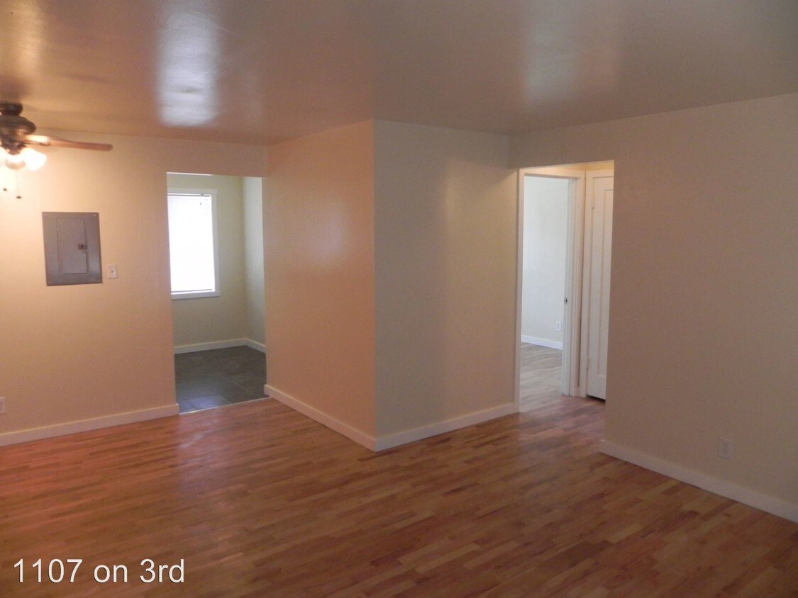 Building Photo - 1107 S 3rd St
