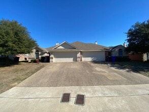 Building Photo - 309A309B Chapel Trail Cir