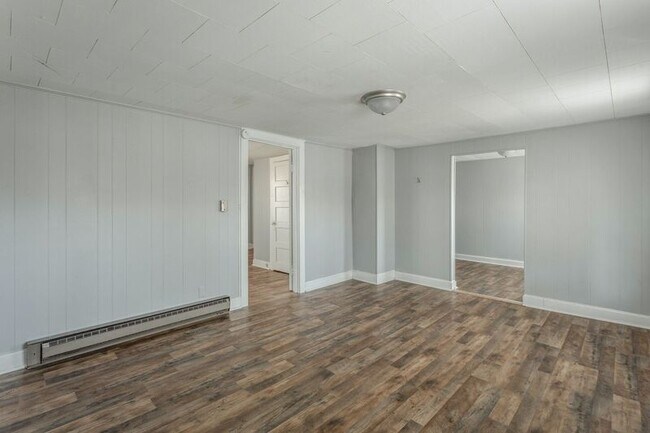 Building Photo - 311 Hedgewood Dr