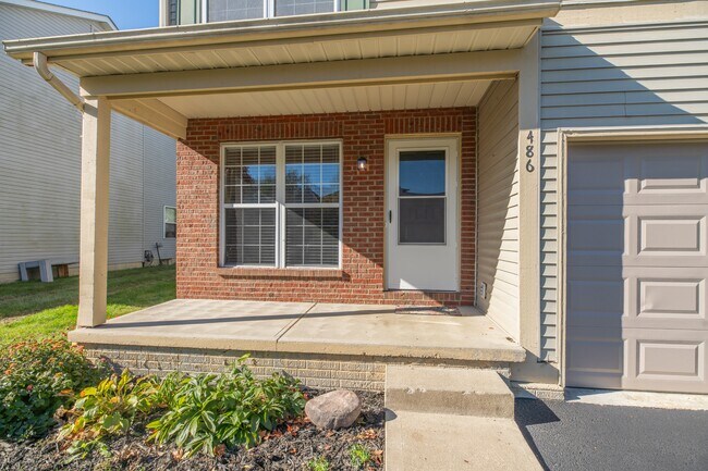 Building Photo - 484-486 Applegate Ln