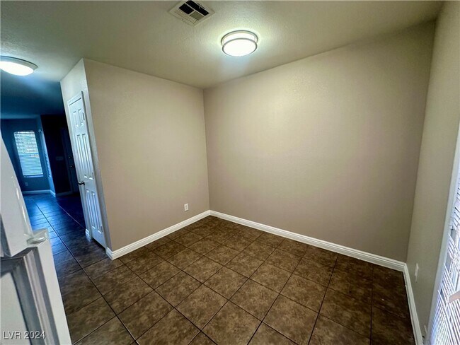 Building Photo - 3888 Fitzpatrick Dr
