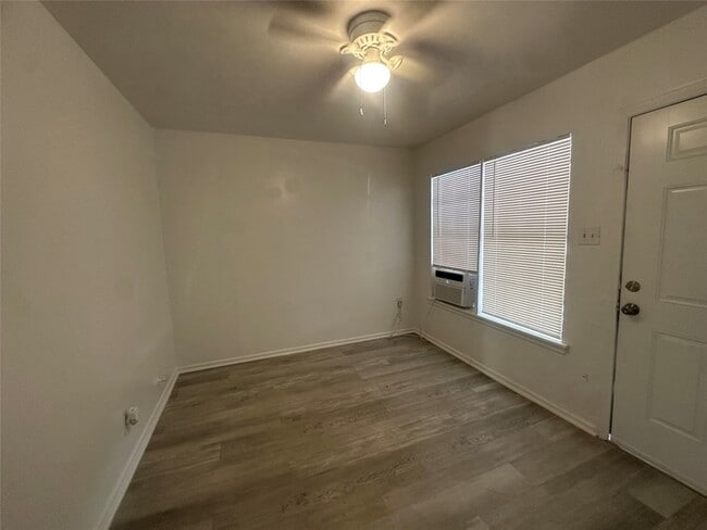 Foto del edificio - 515 Margil St
