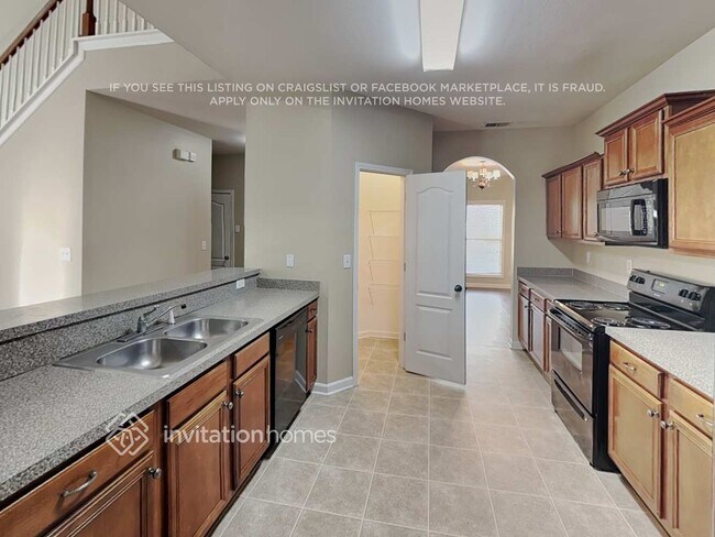 Foto del edificio - 6832 Grand Hickory Dr