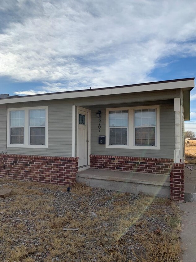 Primary Photo - 3707 Permian Dr