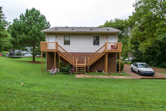 Building Photo - Fabulous 1BR Furnished Duplex