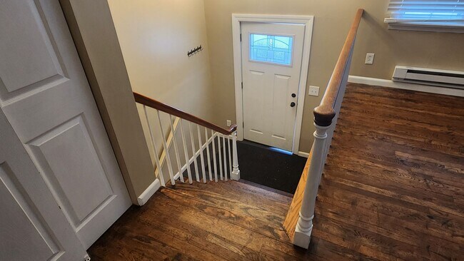 Building Photo - Full-House Living: 4BR with Finished Basement, Garage & Laundry in Olean NY!