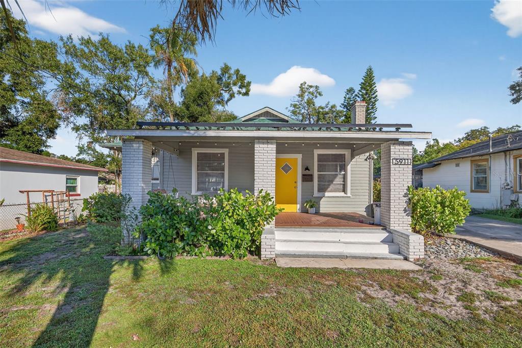 Foto principal - 5911 N Highland Ave