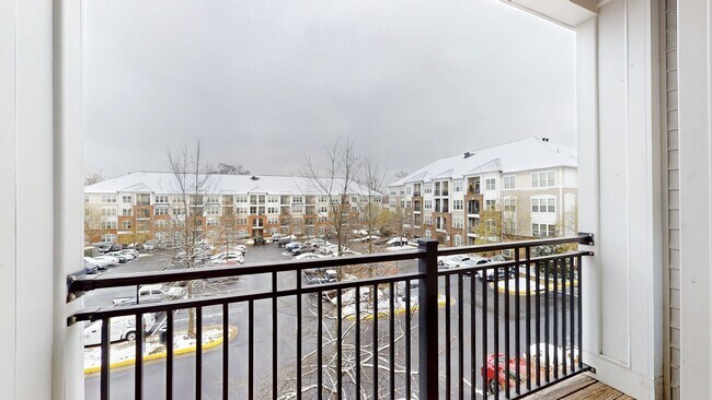 Interior Photo - Signal Hill Apartment Homes