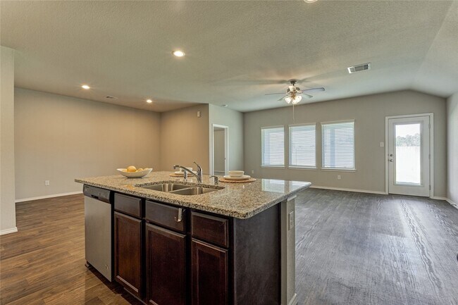 Building Photo - 13959 Leigh Lake Ln