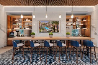 Building Photo - 170 Malone St