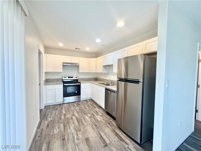 Foto del edificio - 1080 Red Butte St