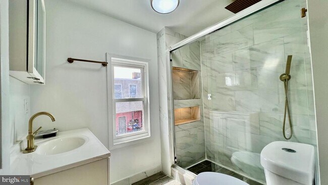 Foto del edificio - 2348 Wilder St