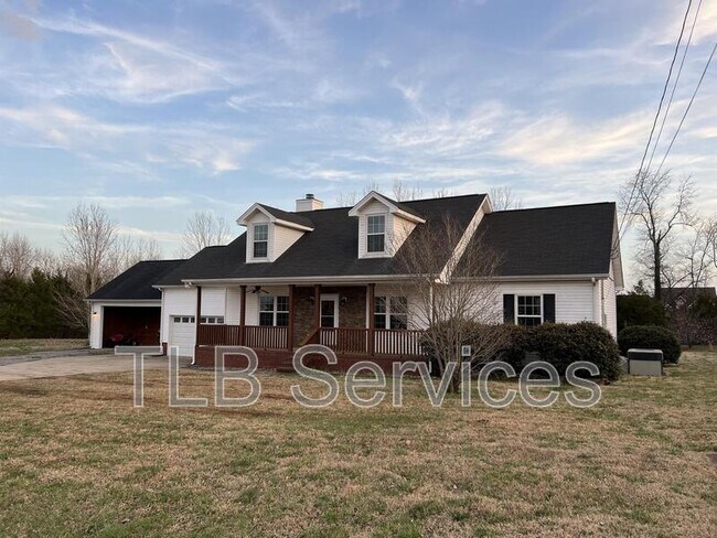 Photo - 211 Fall Creek Dr House