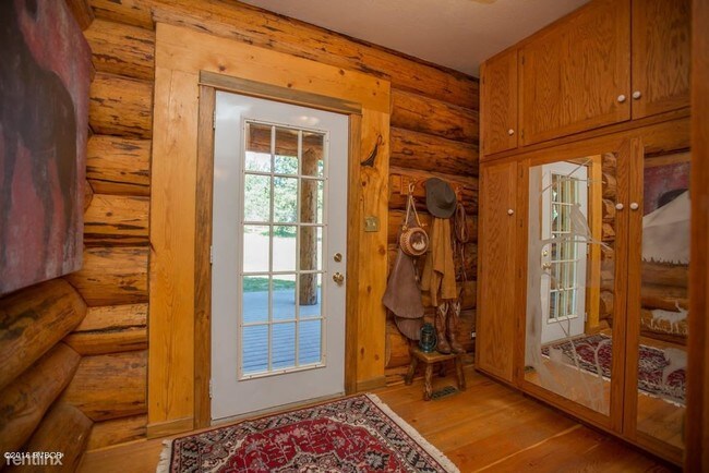 Foto del edificio - 173 Hawthorne Ln