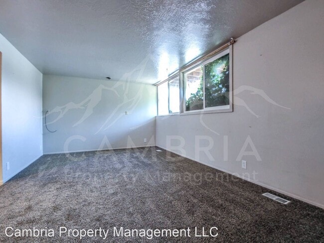 Building Photo - 2 br, 1 bath House - 4428 S Rosehaven Cour...
