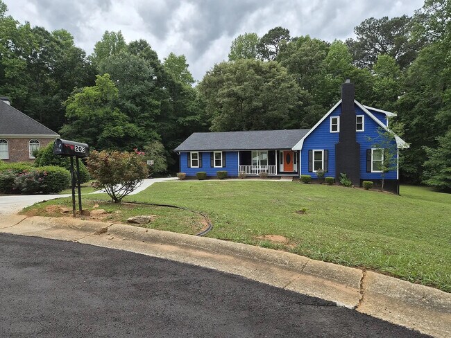 Foto del edificio - Room in Single Family Home on Hayes Ln
