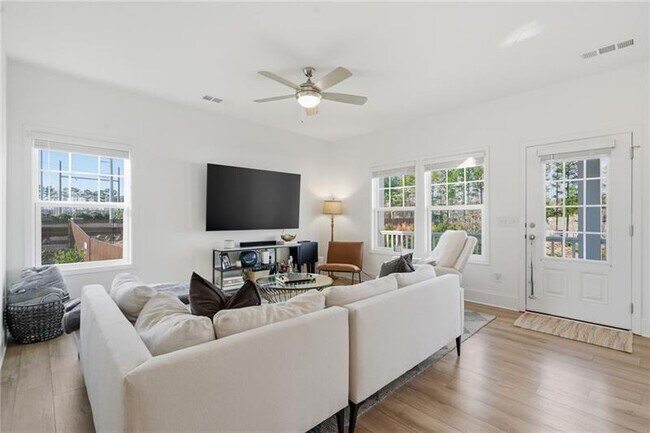 Foto del edificio - 3158 Webb Rd