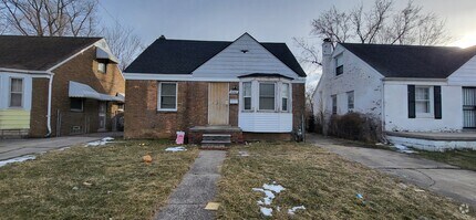 Building Photo - 16266 Novara St