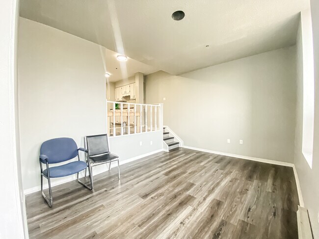 Photo du bâtiment - 302-51 King Street West Brockville Ontario K6V 3P8
