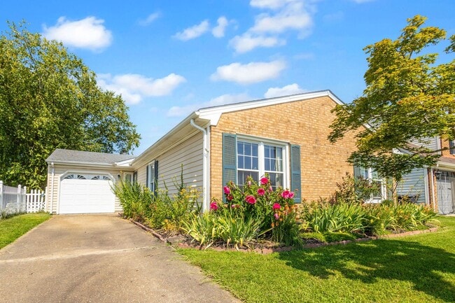 Building Photo - 3 Bed 2 Bath for Rent in Virginia Beach