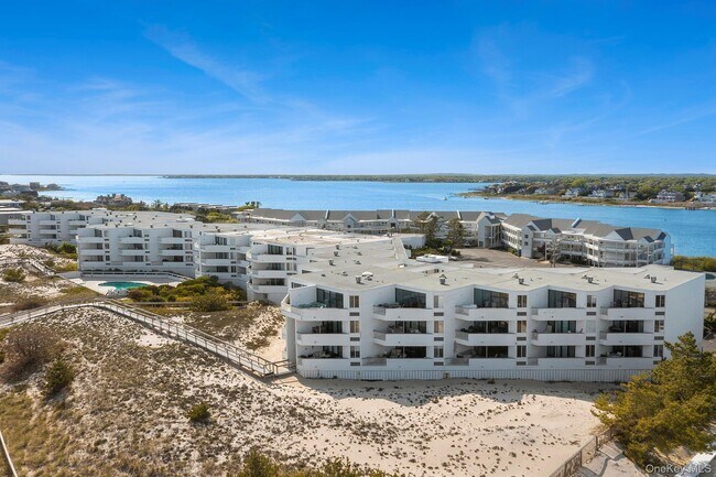Foto del edificio - 253 Dune Rd