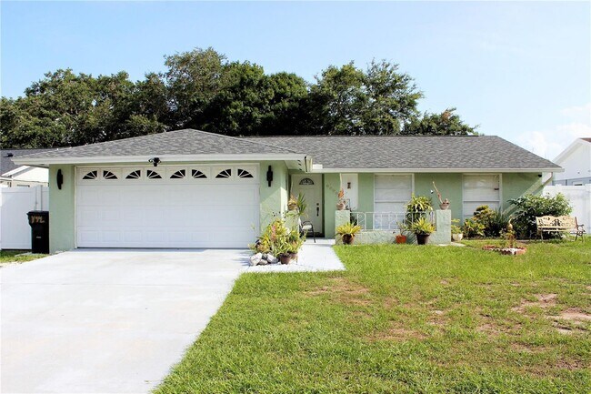Building Photo - 6808 Fountain Ave