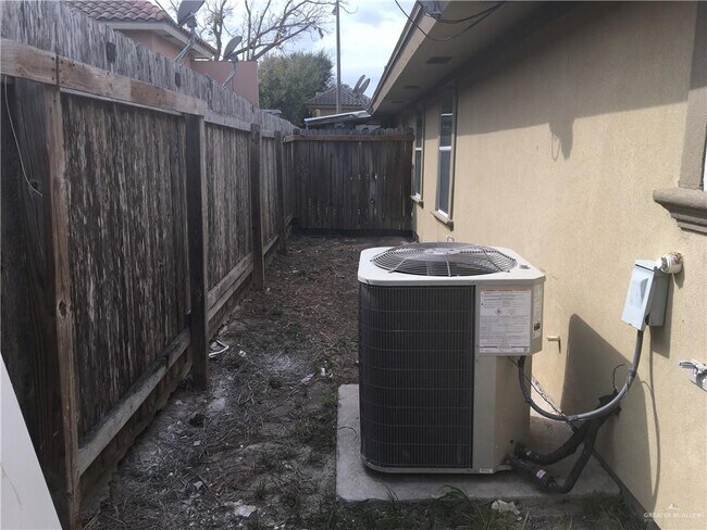 Foto del edificio - 14 Park Pl