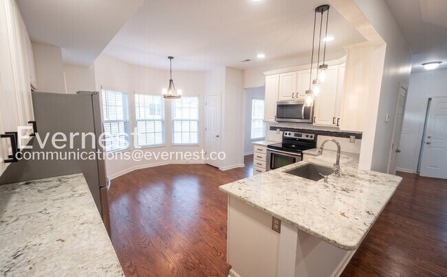 Foto del edificio - 3 Bed/2.5 Bath Home with Garage / Available Now!