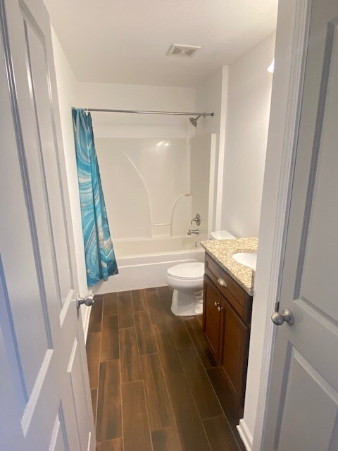 Foto principal - 2709 Brittany Ln