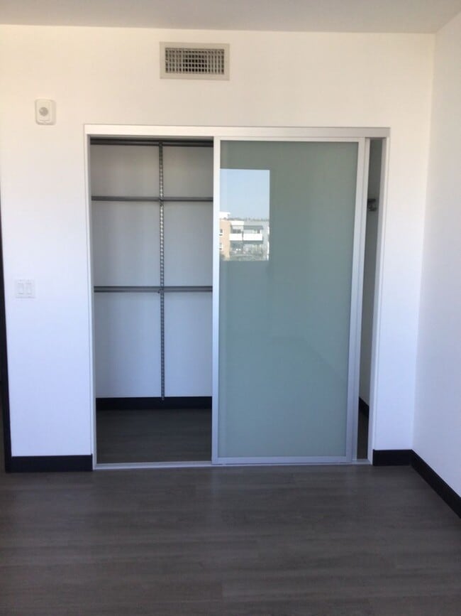 Interior Photo - Qwil Apartments