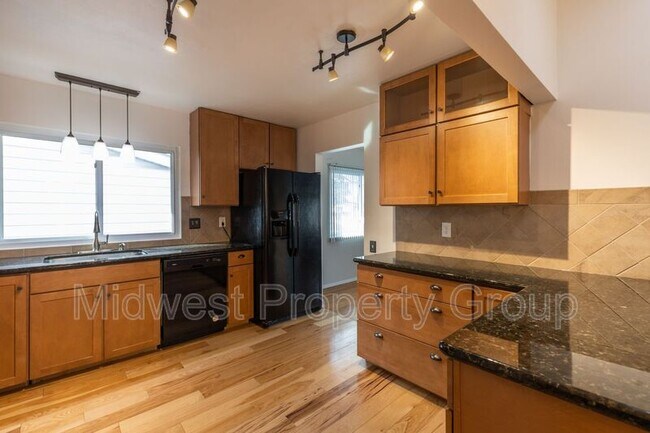 Foto del edificio - 3110 N Waterford Dr