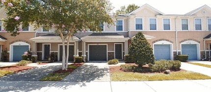 Building Photo - 5976 Pavilion Dr